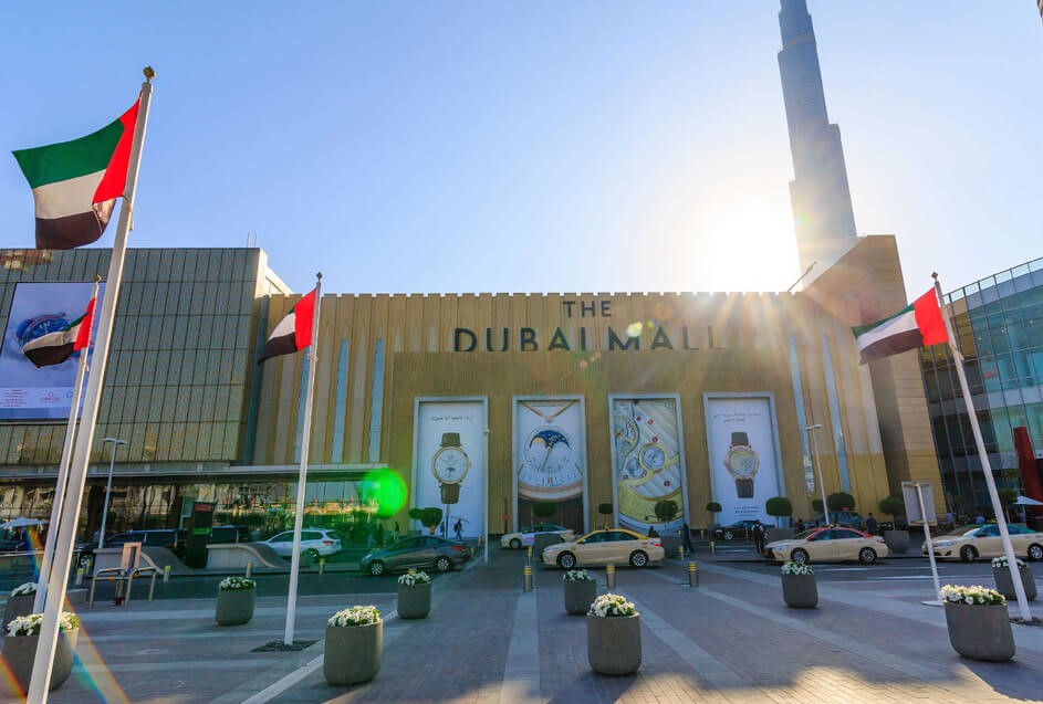 an image of Dubai mall entrance which is the best shopping malls in Dubai