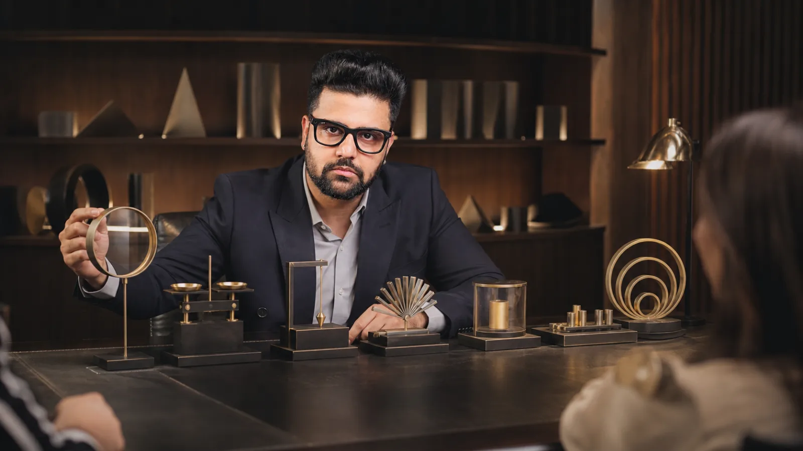 Sahil Khanna facilitating a case discussion in a strategy archive for How good is your problem solving
